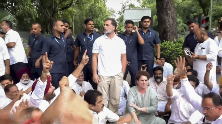 Rahul, Priyanka Gandhi stage sit-in protest outside PM Modi’s home over Delhi crackdown