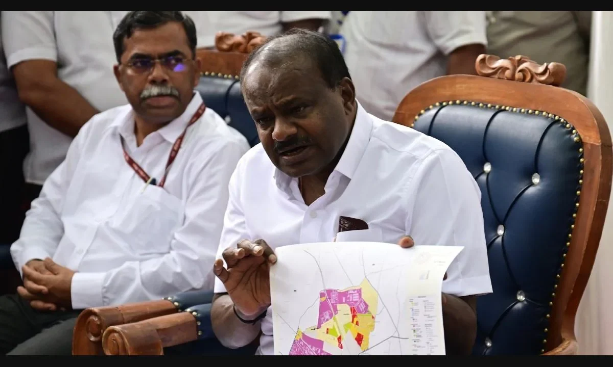 Bidadi to Bengaluru: Kumaraswamy turns tables, questions Shivakumar on HMT land