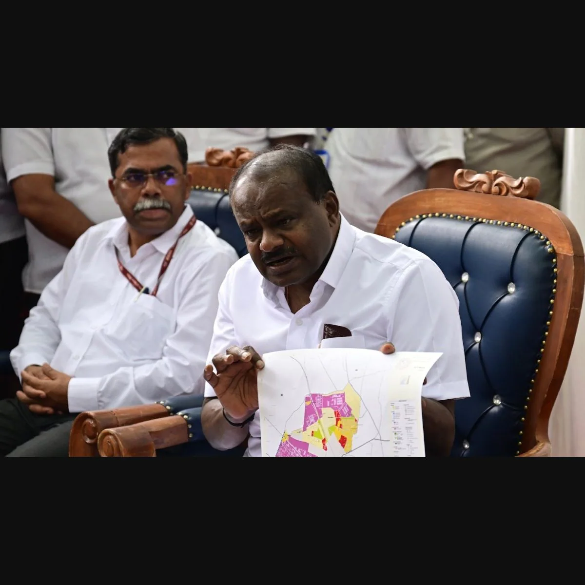 Bidadi to Bengaluru: Kumaraswamy turns tables, questions Shivakumar on HMT land
