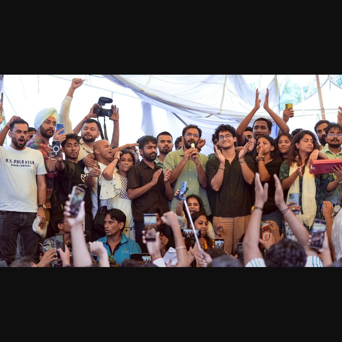 ‘Students are very happy…’: Jantar Mantar turns jubilant as CJP protesters claim victory after Dharmendra Pradhan exit