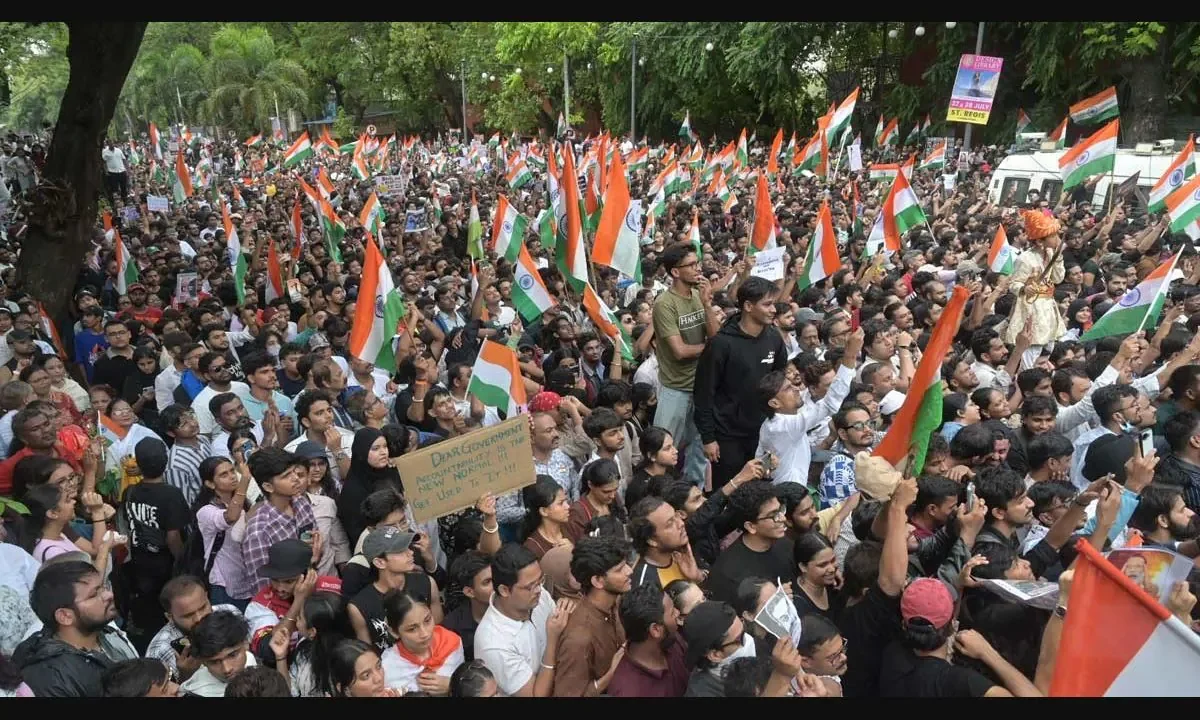 ‘Modi realised only votes can be stolen, not people’: Uddhav, Raj Thackeray lead joint ‘Tiranga’ march in Mumbai