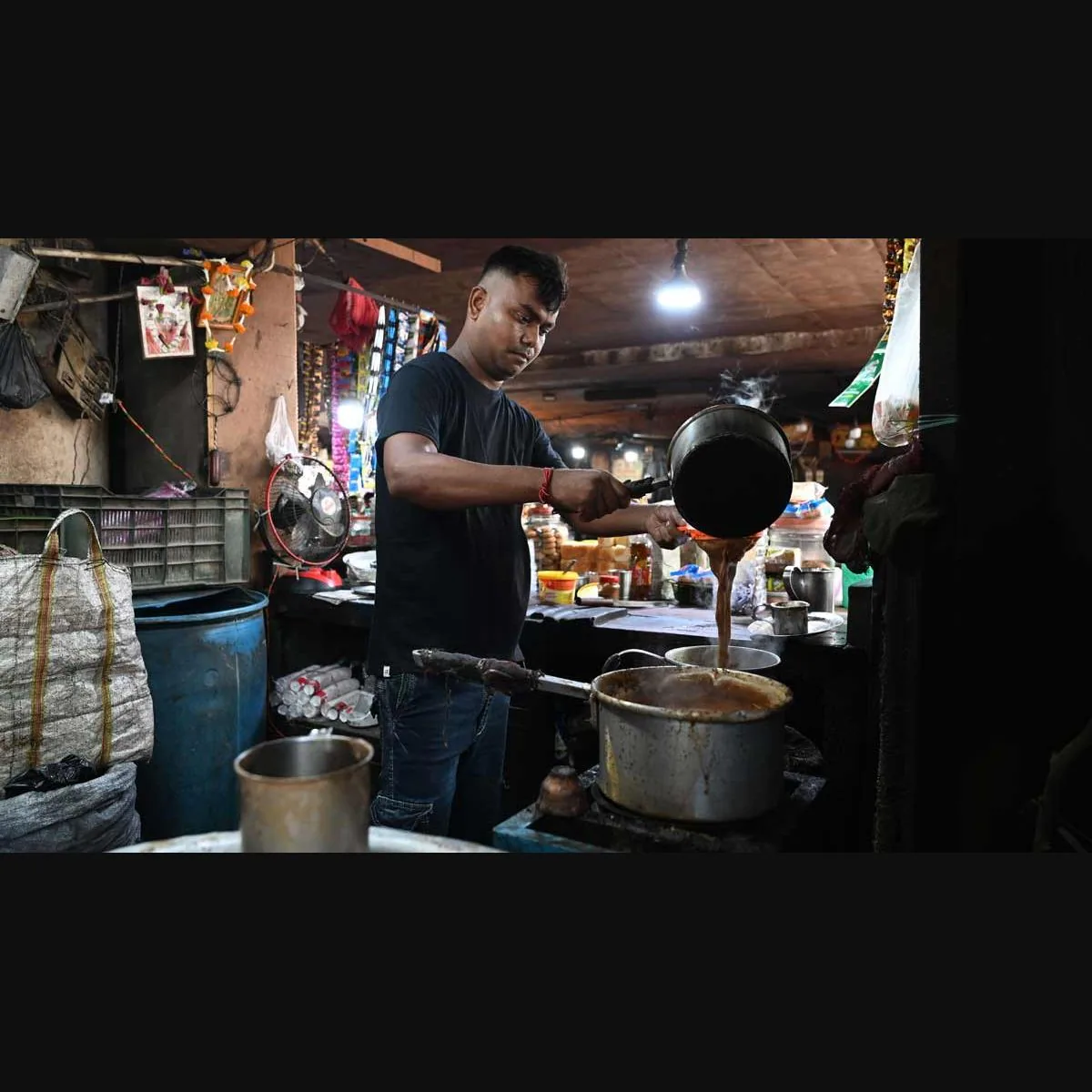 ‘We voted for change, not this’: Kolkata’s hawkers fight for survival amid BJP govt’s eviction drive