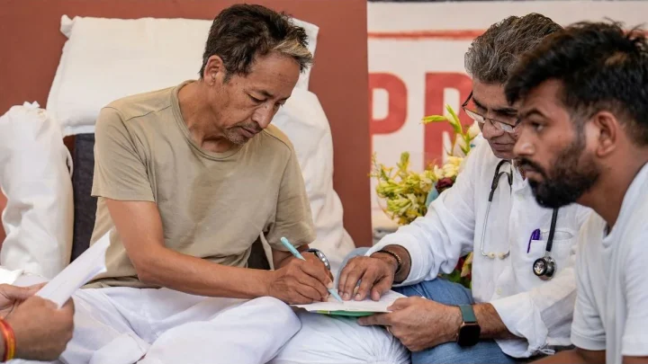 Sonam Wangchuk loses nearly 9 kg after 18 days of hunger strike; but BJP, Congress largely ignore him