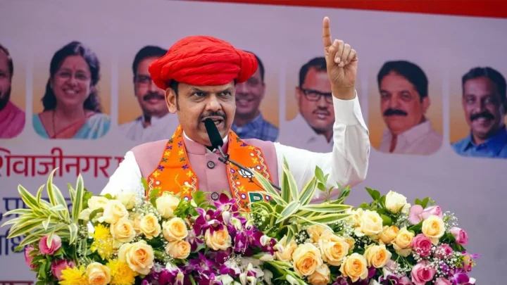 Farmers cheer as Fadnavis government announces ₹48,000 crore waiver on electricity bill dues