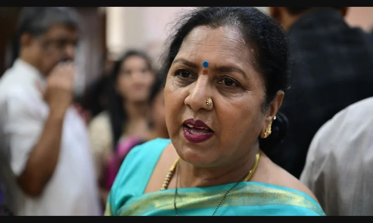 Gayathri Shanthegowda takes oath as MLC four years after election. Will she be the first woman minister in Shivakumar cabinet?