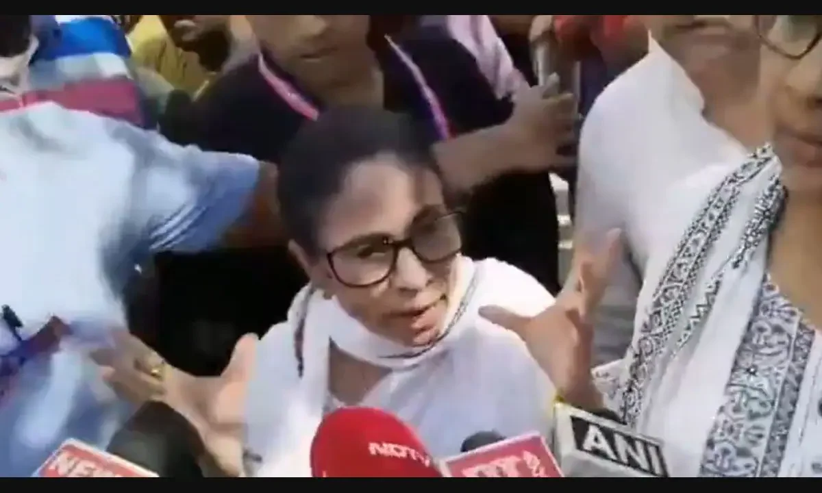 ‘Head would’ve exploded’: Mamata Banerjee’s car attacked with stones, mud amid visit to dead TMC worker’s house