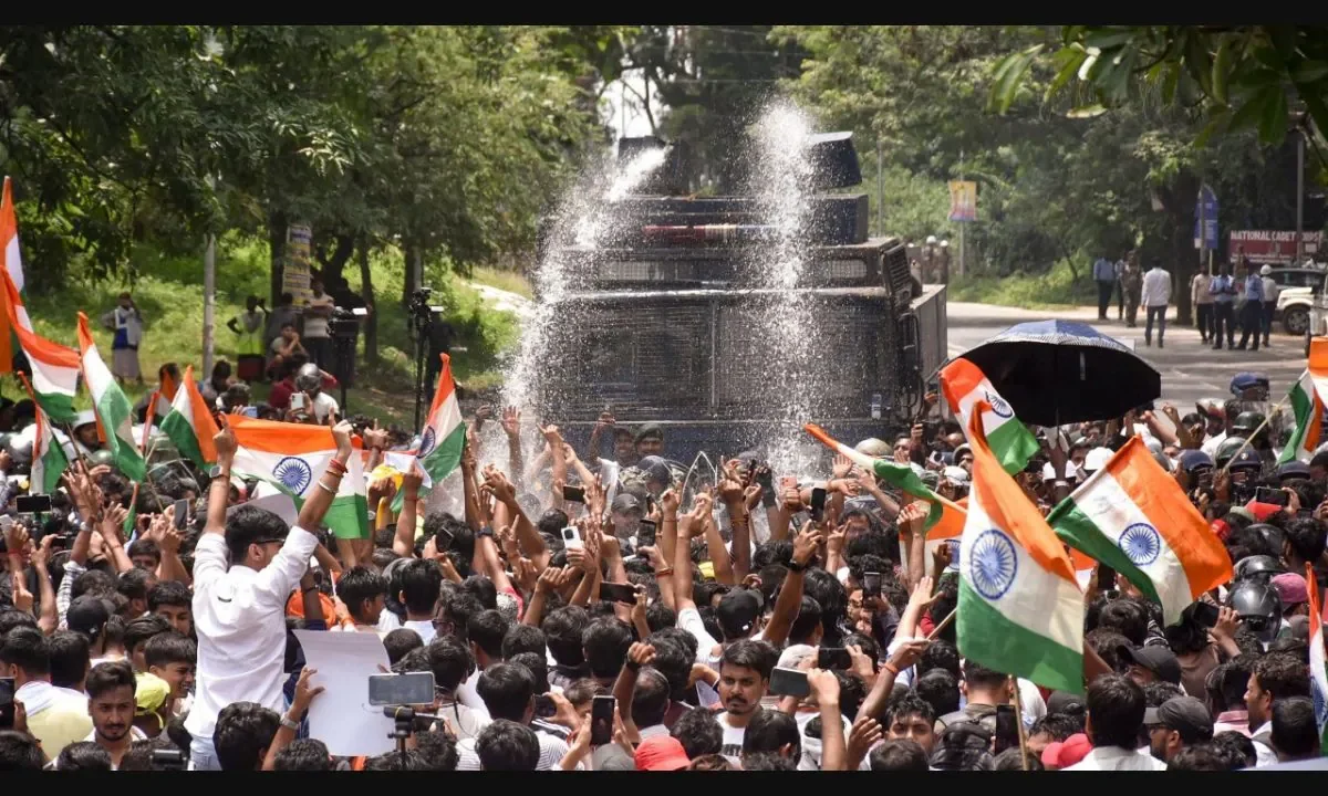 Jharkhand protests: Police use lathis, tear gas as students’ Assembly march turns violent
