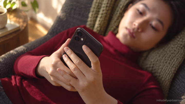 Is your phone slipping from your hands more often? Here’s when clumsiness could signal a spinal cord issue