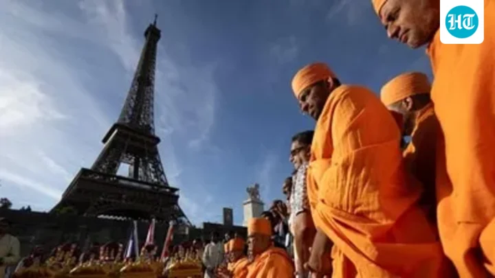 BAPS goes to Paris